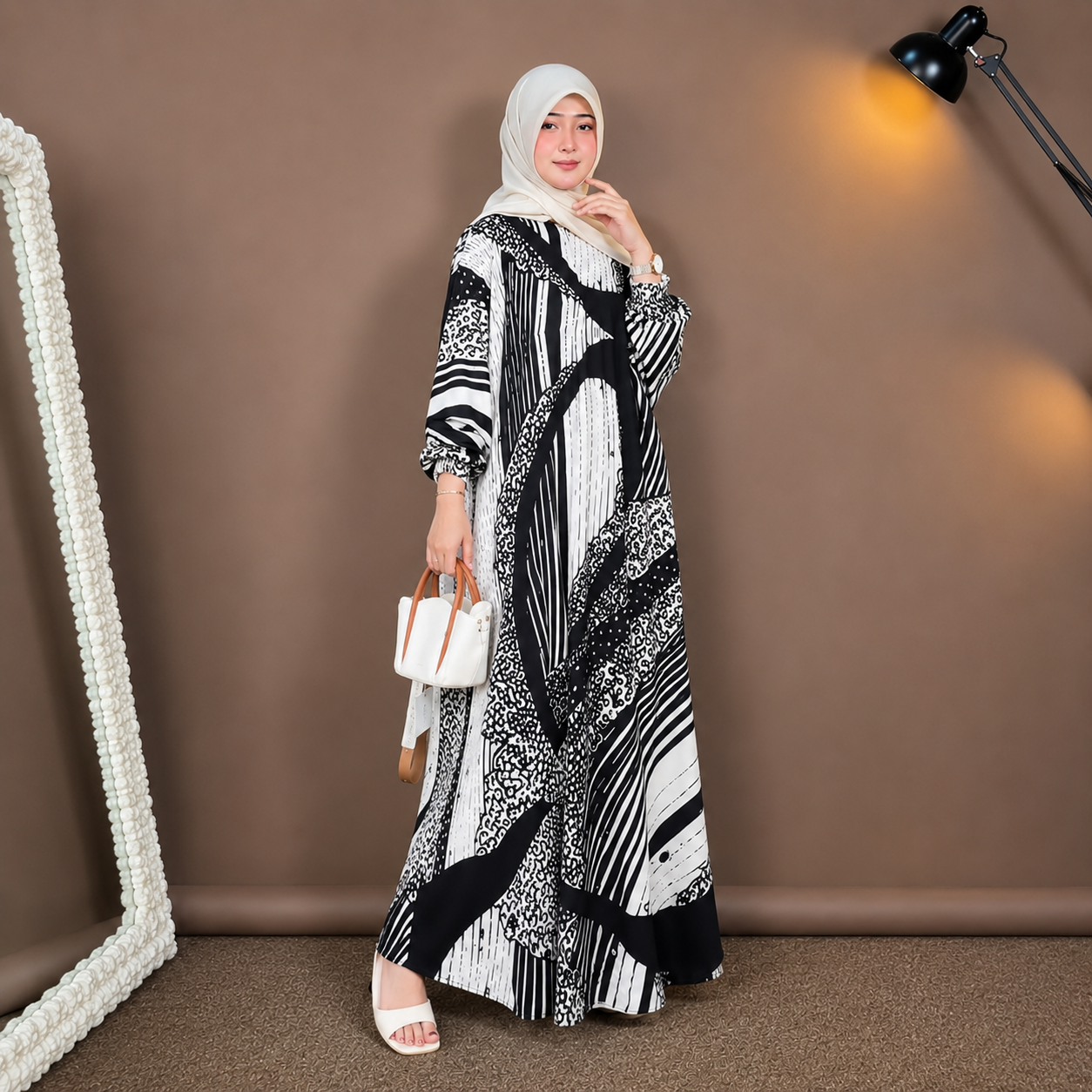 Kaftan tampak depan